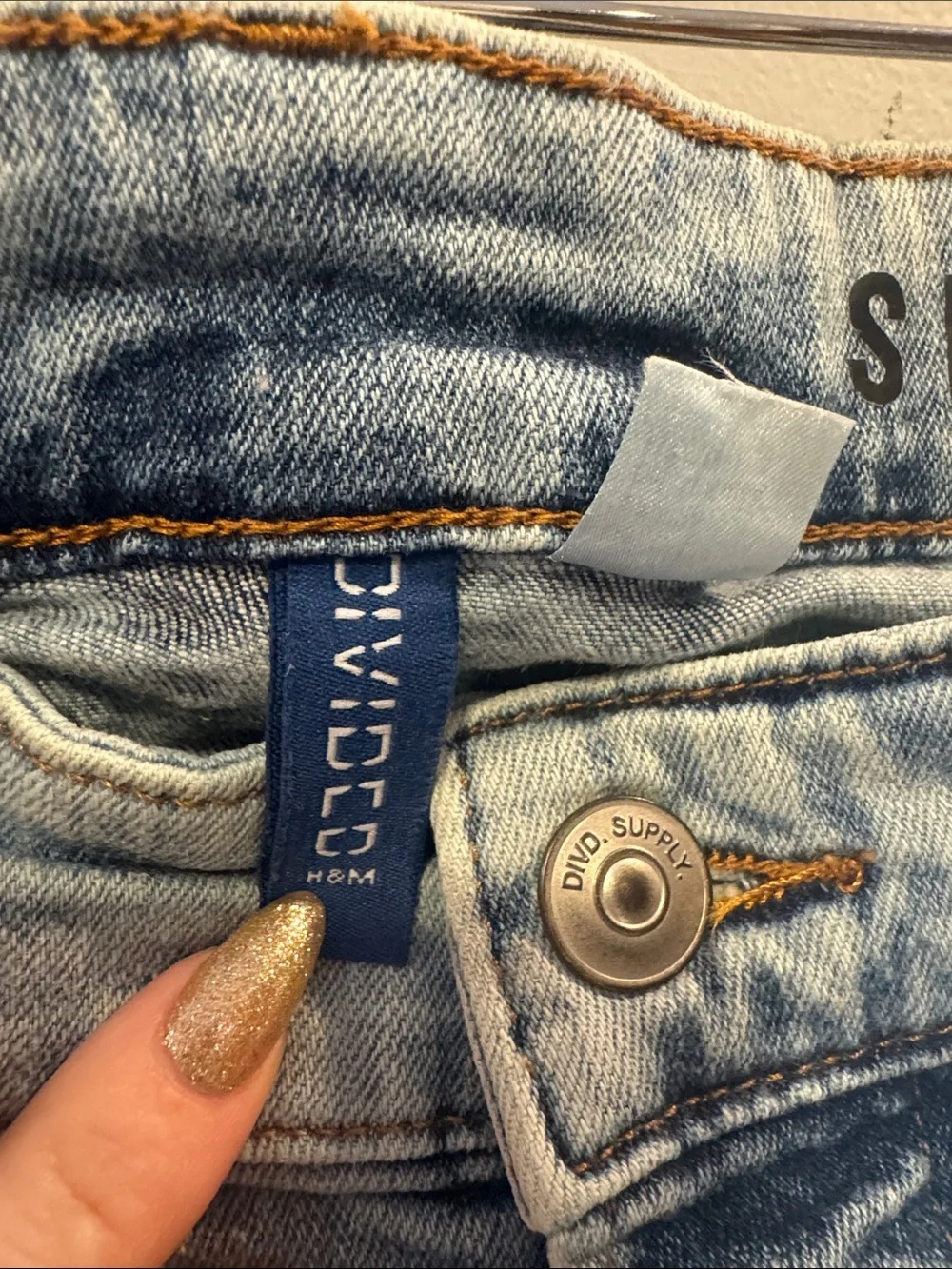 H&M light wash
